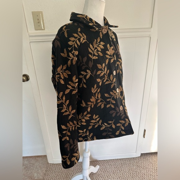 Coldwater Elegant Black Jacket Black with Gold Leaf Pattern size Petite Medium - Picture 6 of 9